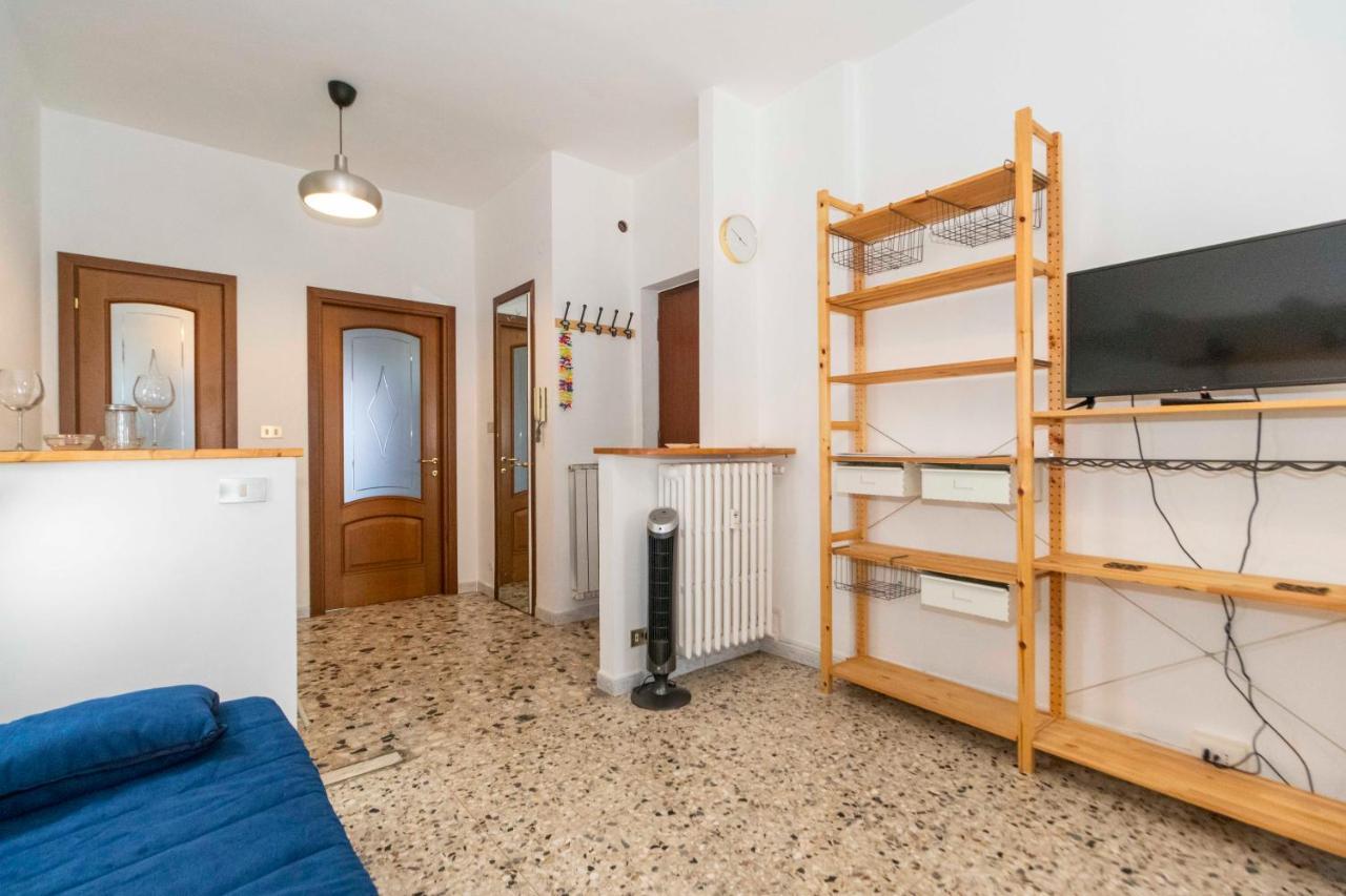 Ferienwohnung Torino Pitagora Functional Flat Exterior foto